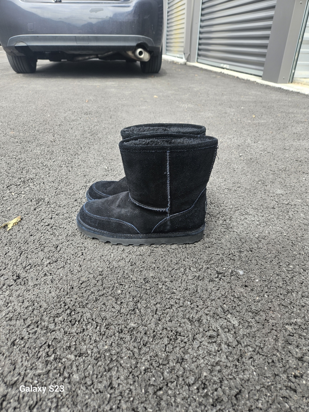 Bearpaw Youth Black Suede Shearling Lined Winter Boots Size 5 Kids